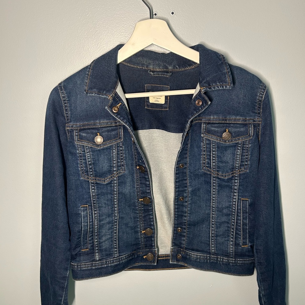 GAP Blue Jean Jacket Classic Denim Style